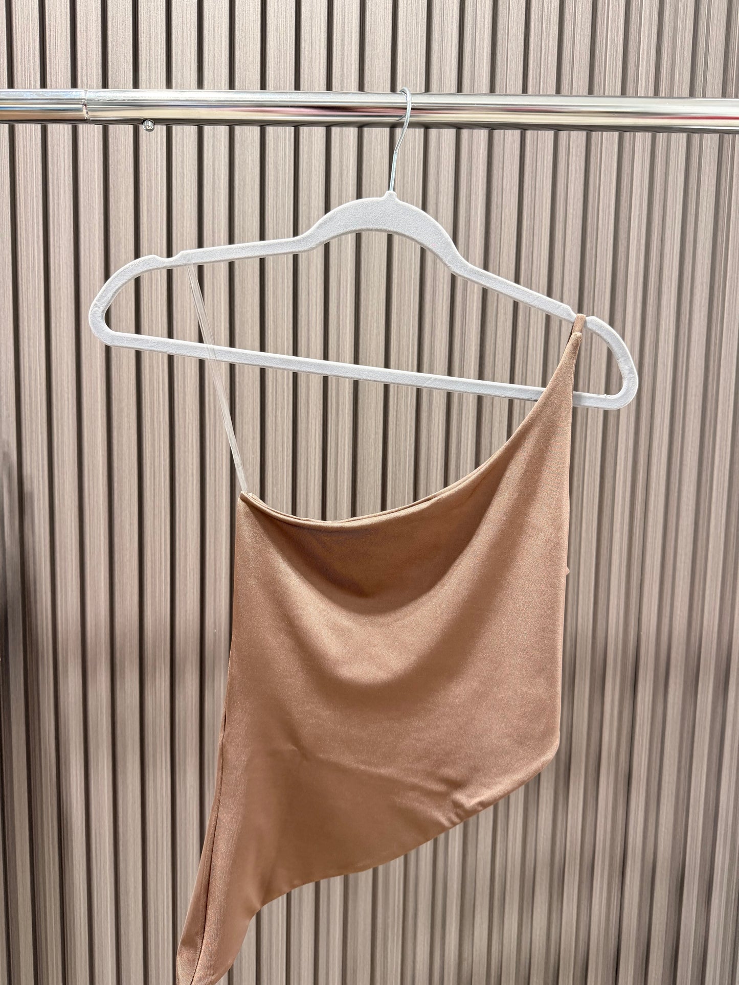 Blusa asimétrica