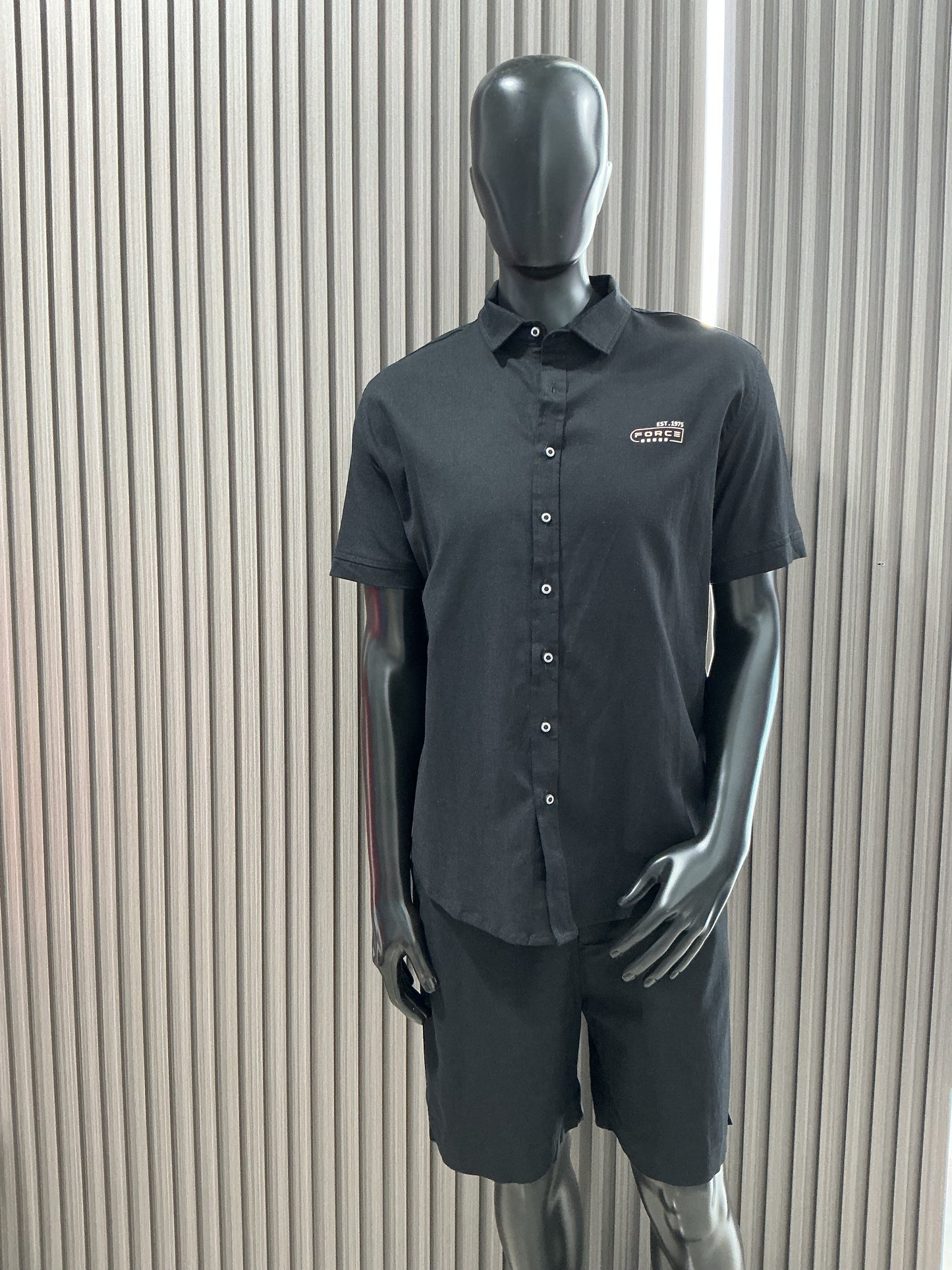 Conjunto camisa y pantalón hilo