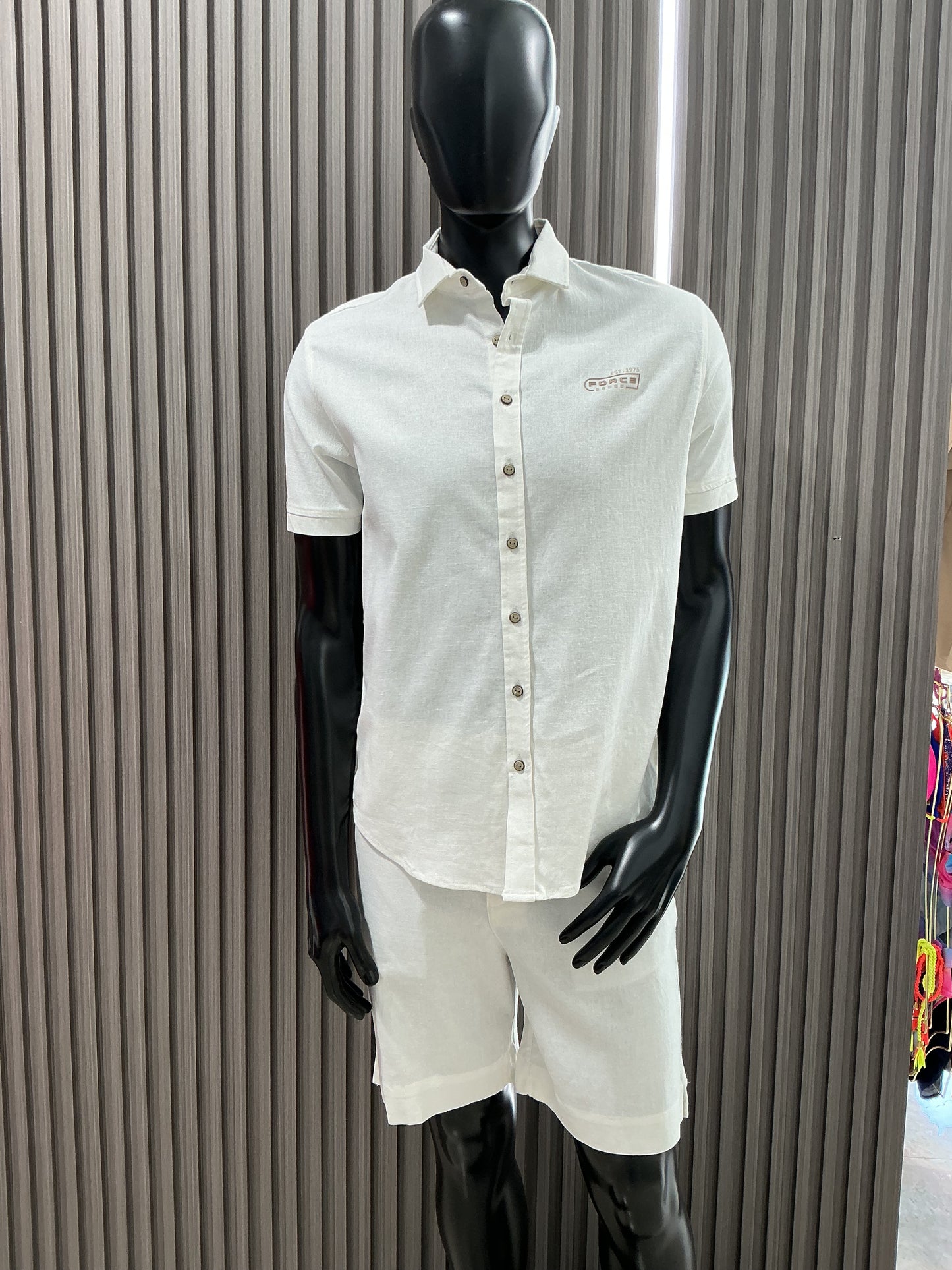Conjunto camisa y pantalón hilo