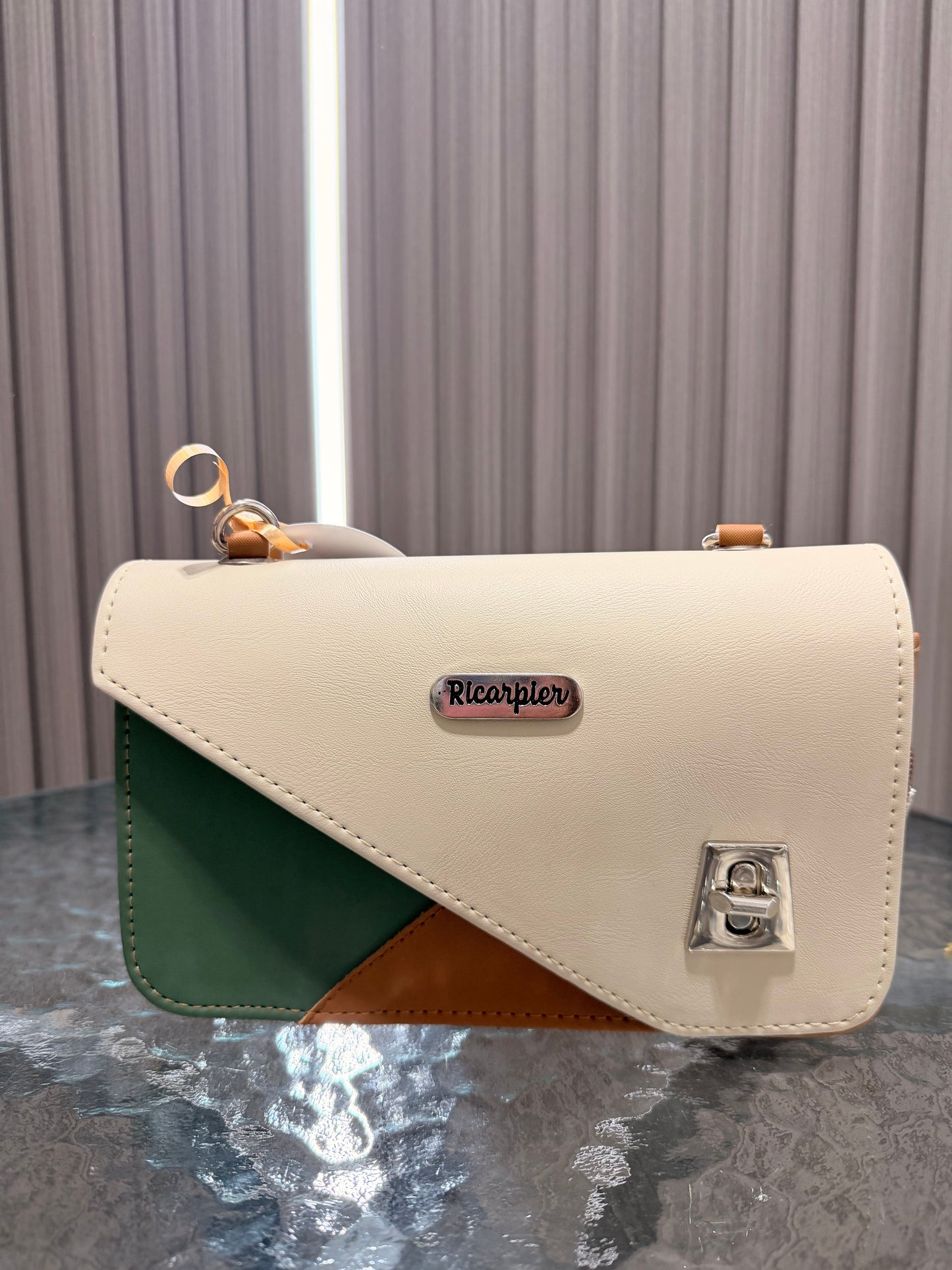 Cartera Kiut